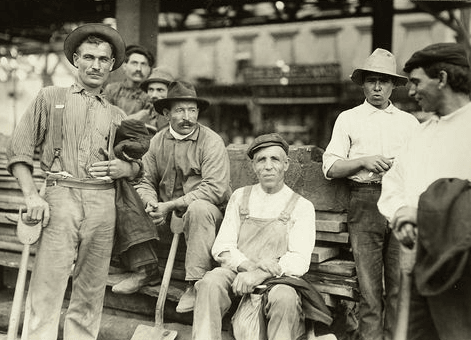 Group of Italian street laborers, working under Sixth Avenue Elevated Rail, New York City, 1910